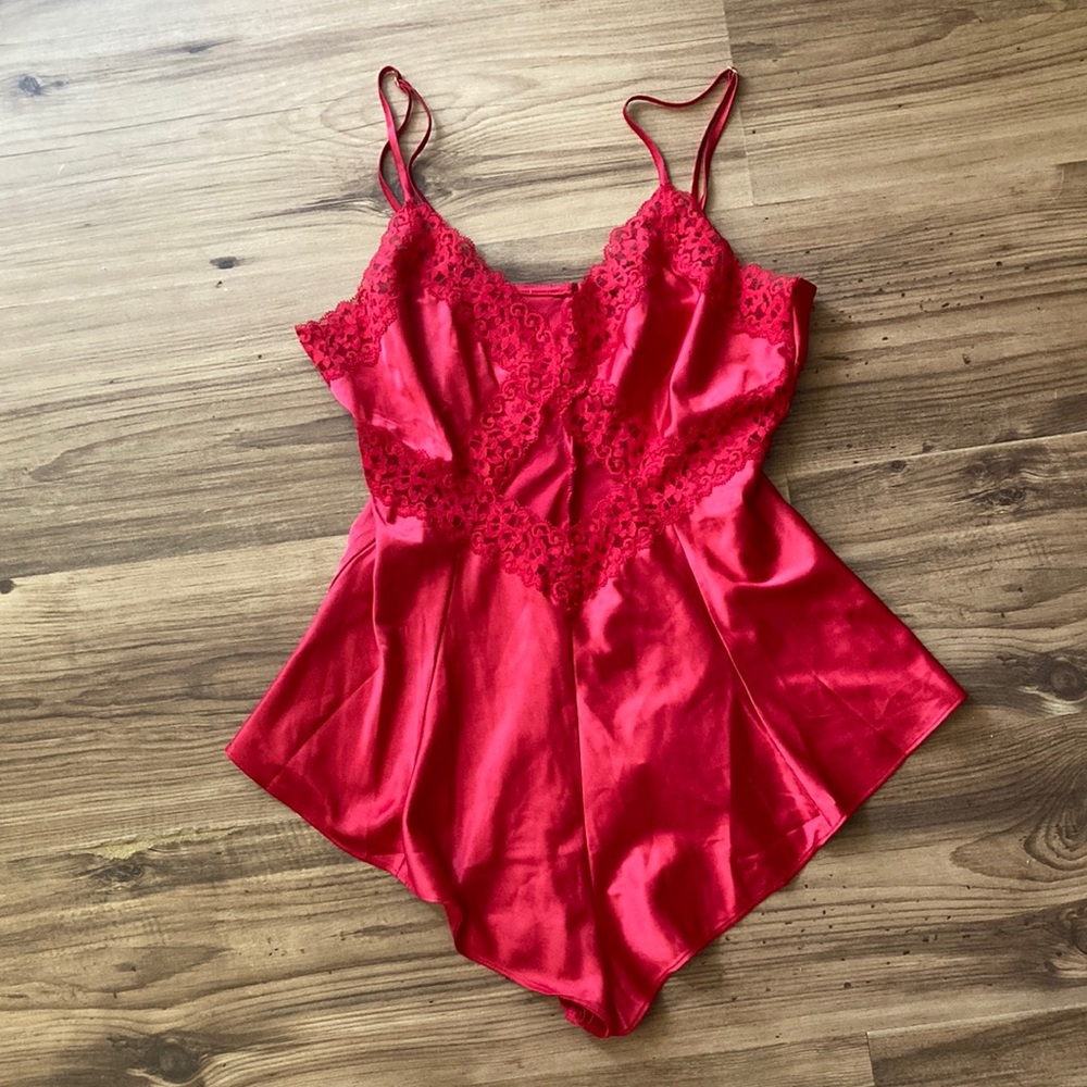 VS Red play suit